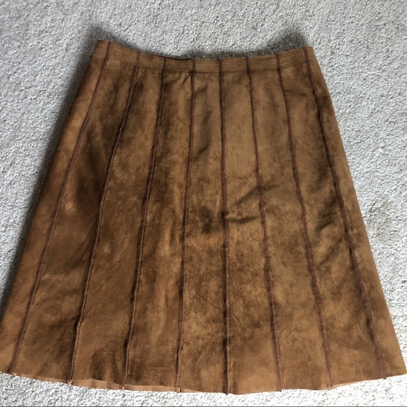 Vintage 80s suede skirt - Picture 2 of 4